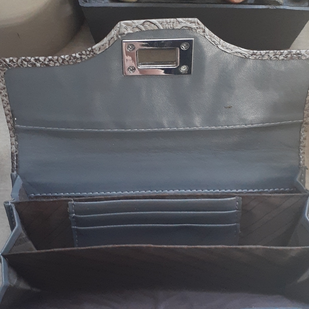 Wallet - Picture 4 of 4